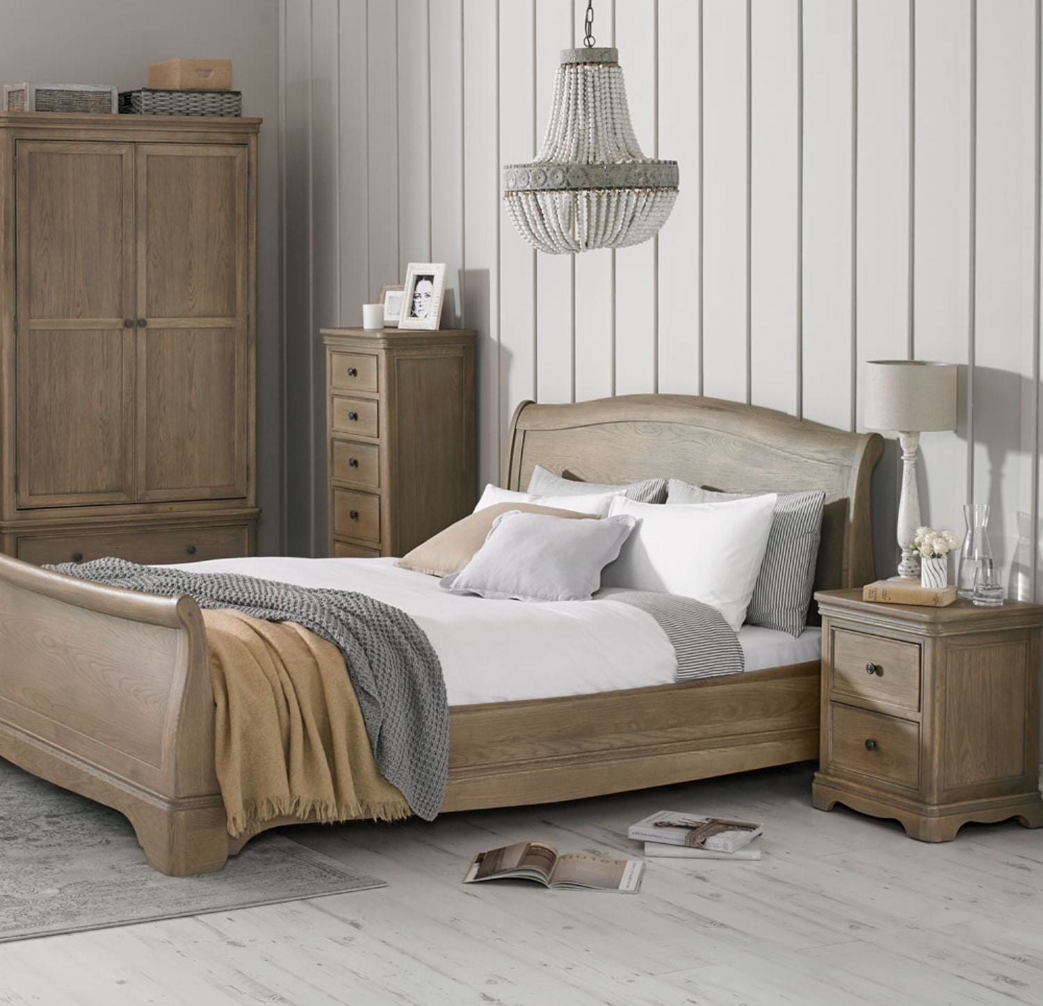 How to Create a Cozy Bedroom with the Right Furniture?