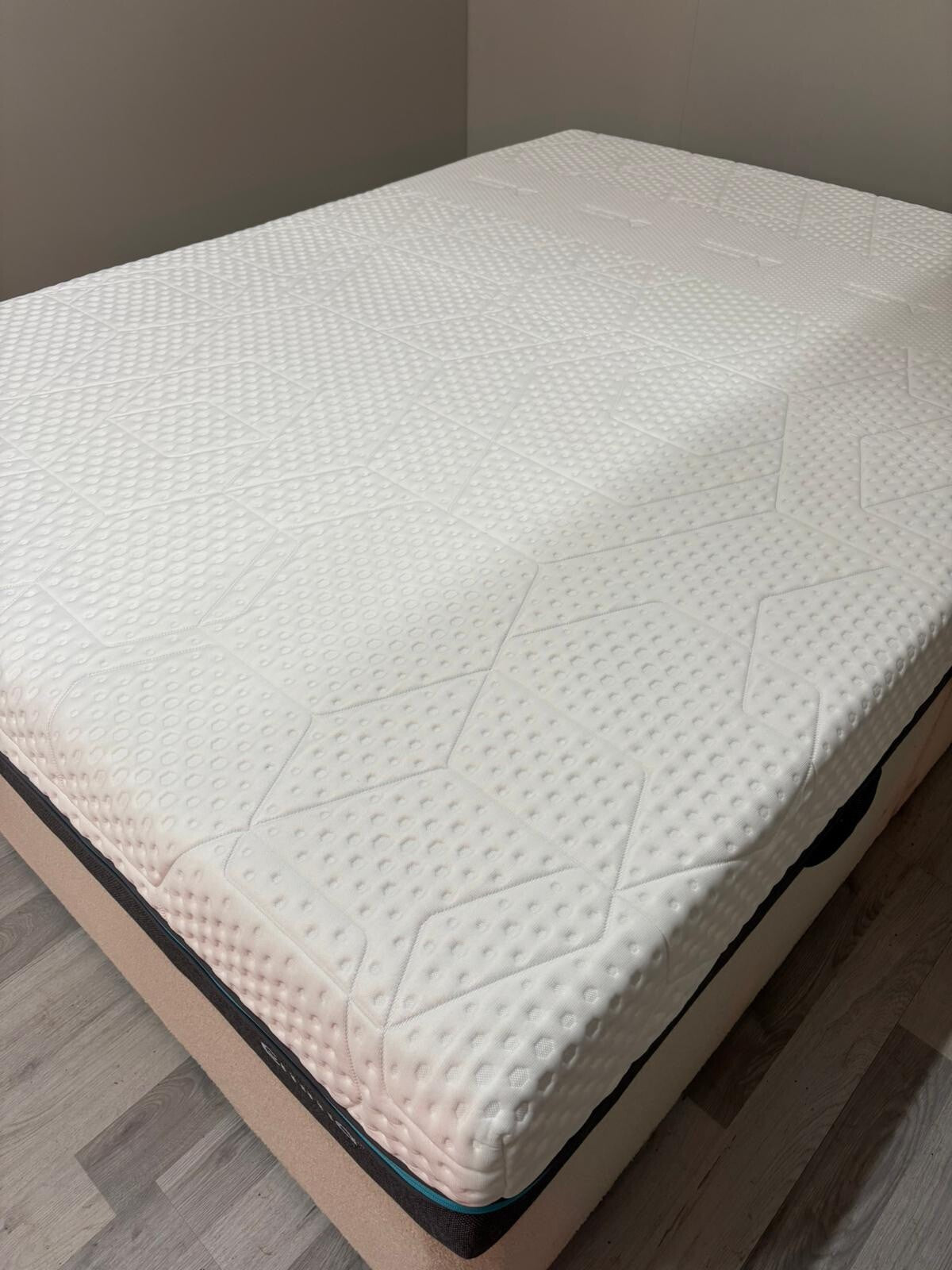 Emma Diamond Firm Mattress 4FT 6 Double RRP £1595 - Best Price Online B - Home Furniture Interiors