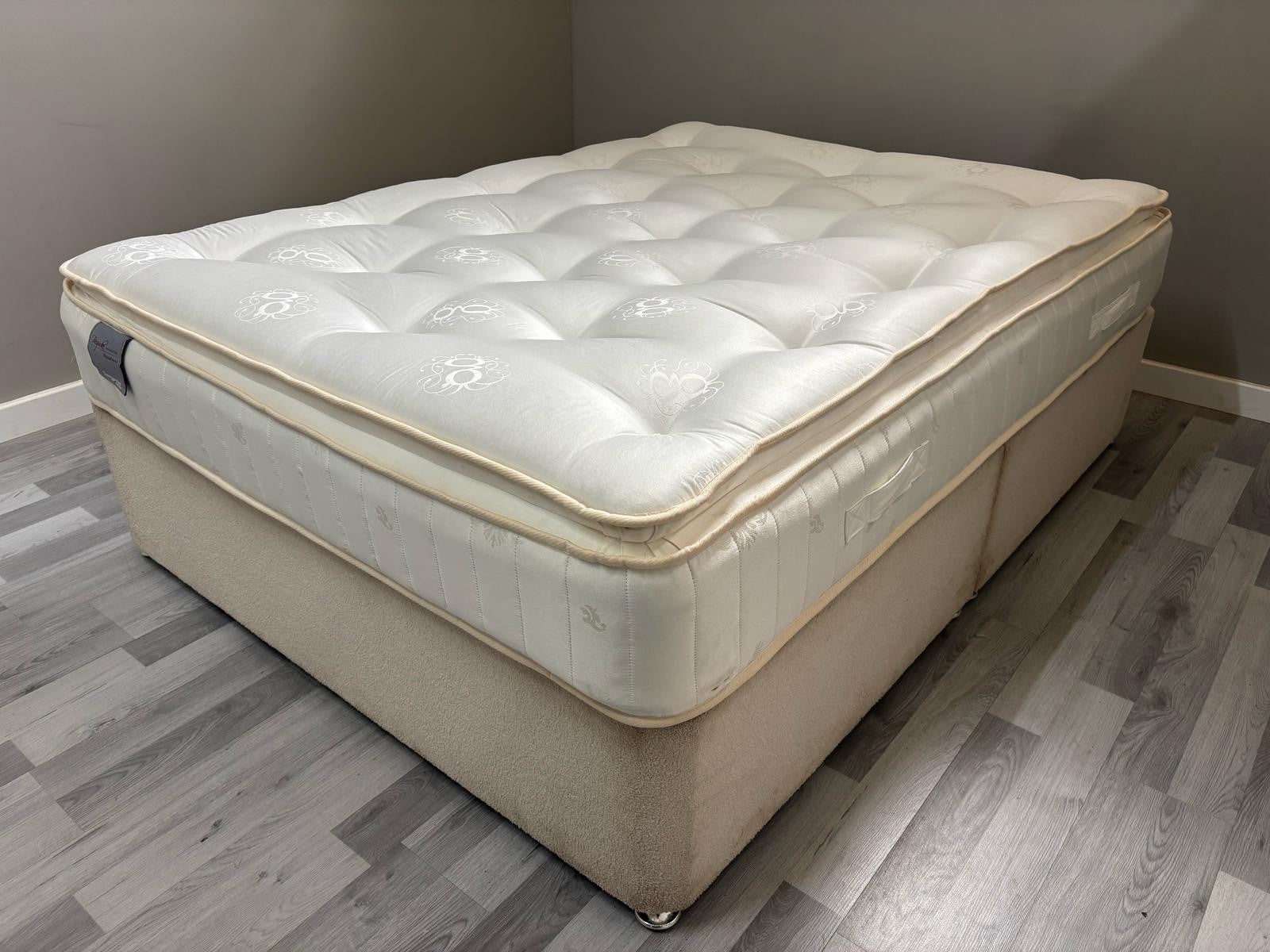 Bespoke Decadence 5ft Kingsize Mattress - RRP £1699 - Best Price Online B - Home Furniture Interiors