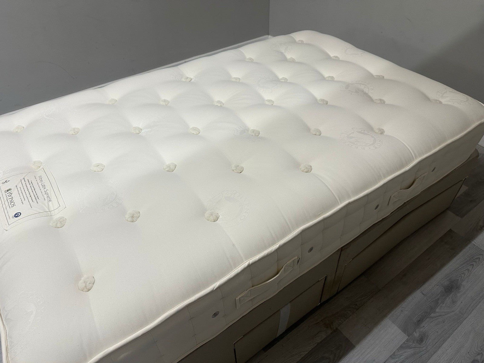 Hypnos Witney Latex Supreme Mattress Small Double 120x190cm Mattress RRP £2418 B - Home Furniture Interiors