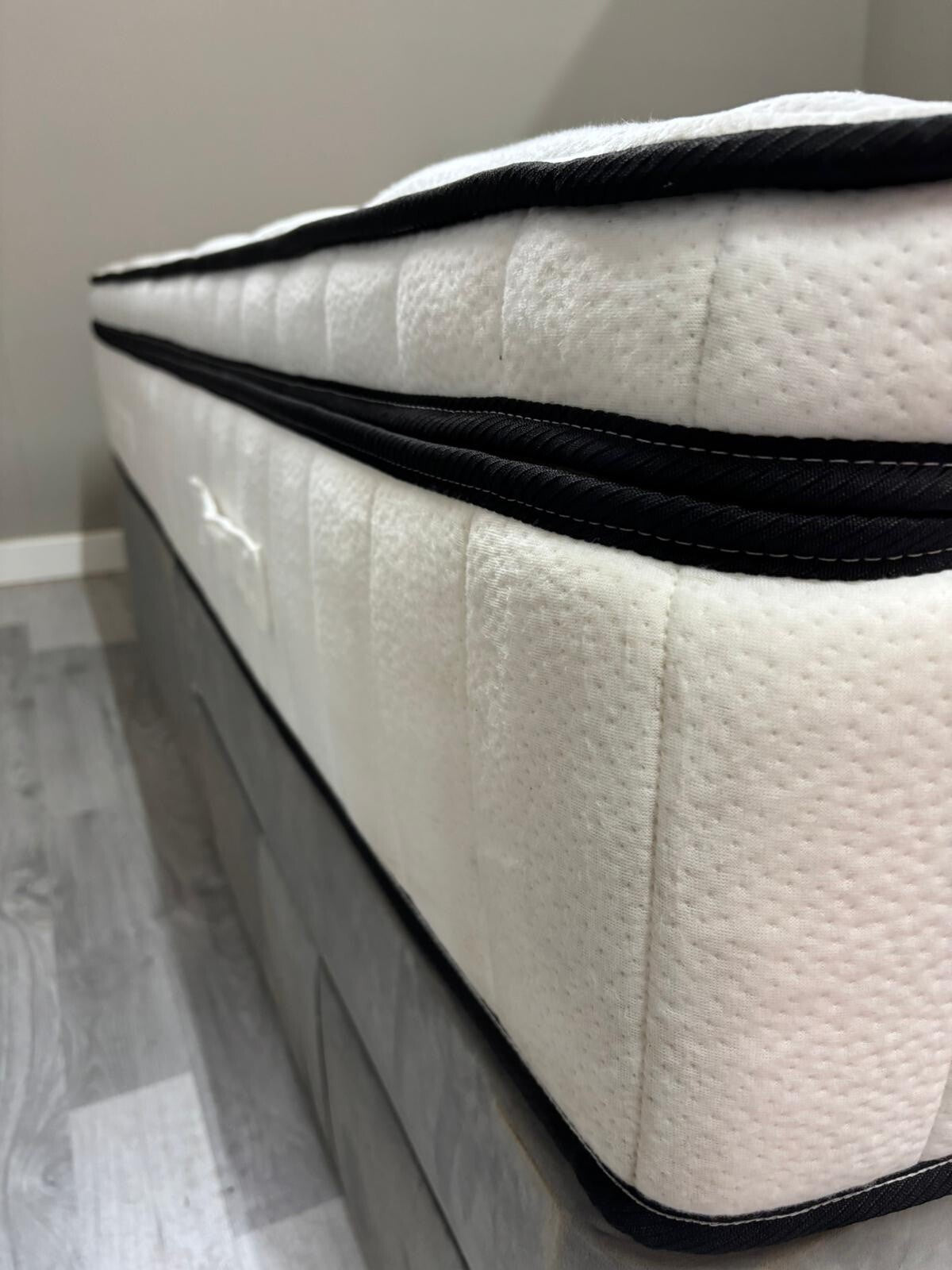 IGEL 3000i Nanotech 5ft Kingsize Plushtop Mattress - RRP £1499 Firm - Home Furniture Interiors