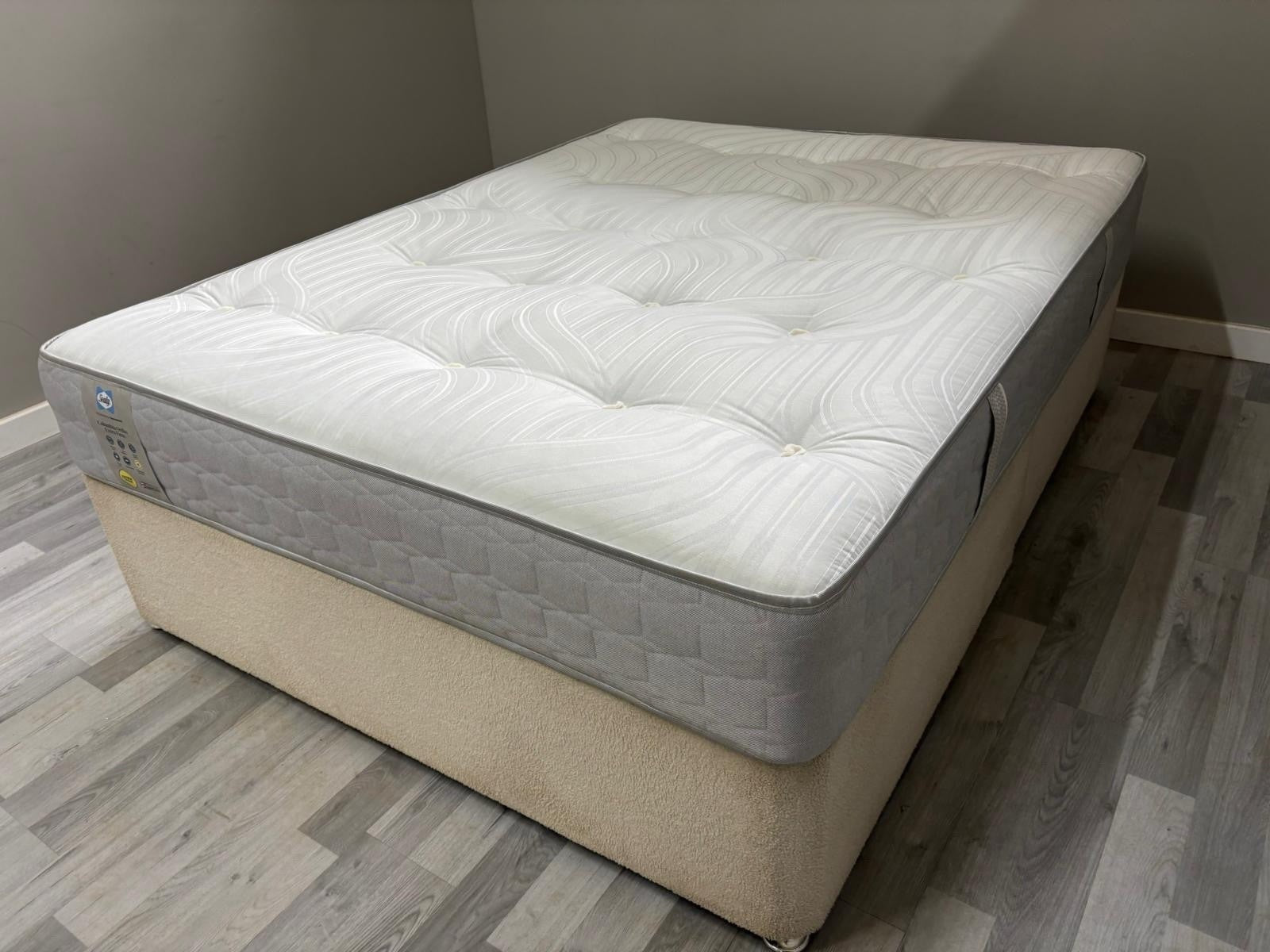 Sealy Columbia Ortho Extra Firm 5FT Kingsize Mattress - RRP £1699 B - Home Furniture Interiors