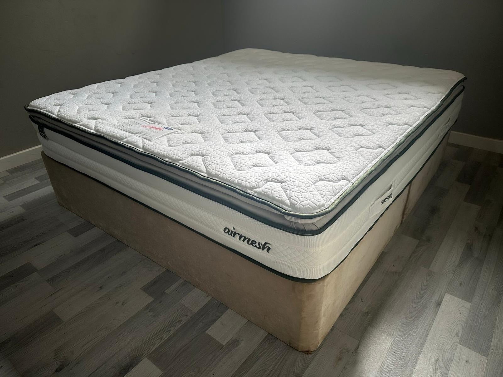 SilentNight Eco Comfort 2000 Pocket Pillow Top 6FT RRP £1199 Best Price Online - Home Furniture Interiors