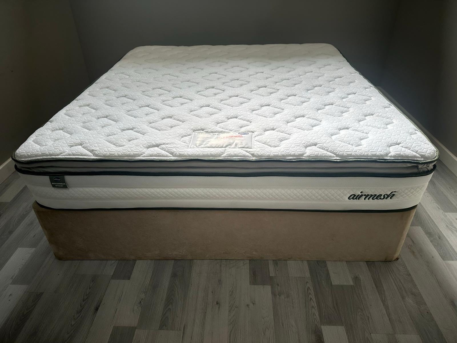 SilentNight Eco Comfort 2000 Pocket Pillow Top 6FT RRP £1199 Best Price Online - Home Furniture Interiors