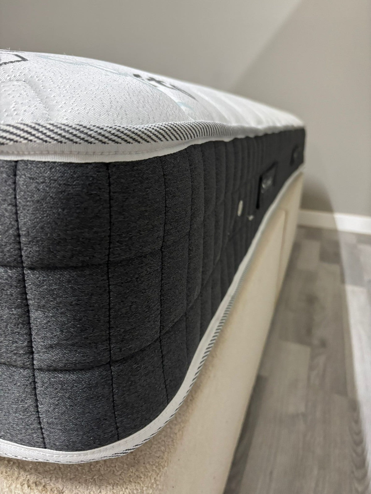 Sleepeezee SmartTemp Cool Mattress 5FT Kingsize - RRP £895 Best Price Online B - Home Furniture Interiors