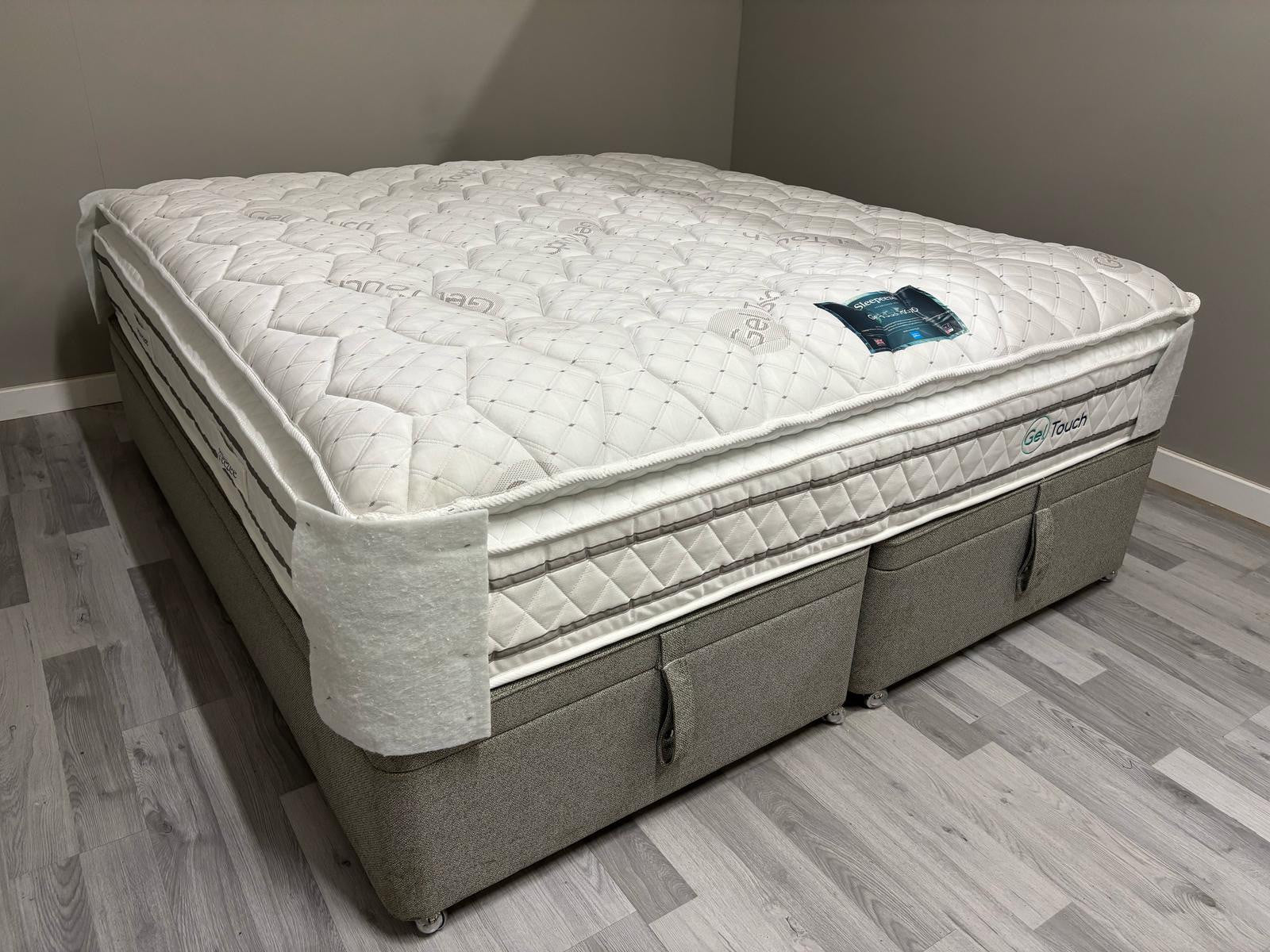 Sleepeezee GelTouch /Sensagel 3000 Pillowtop Mattress 6FT SuperKing - RRP £2,095 - Home Furniture Interiors