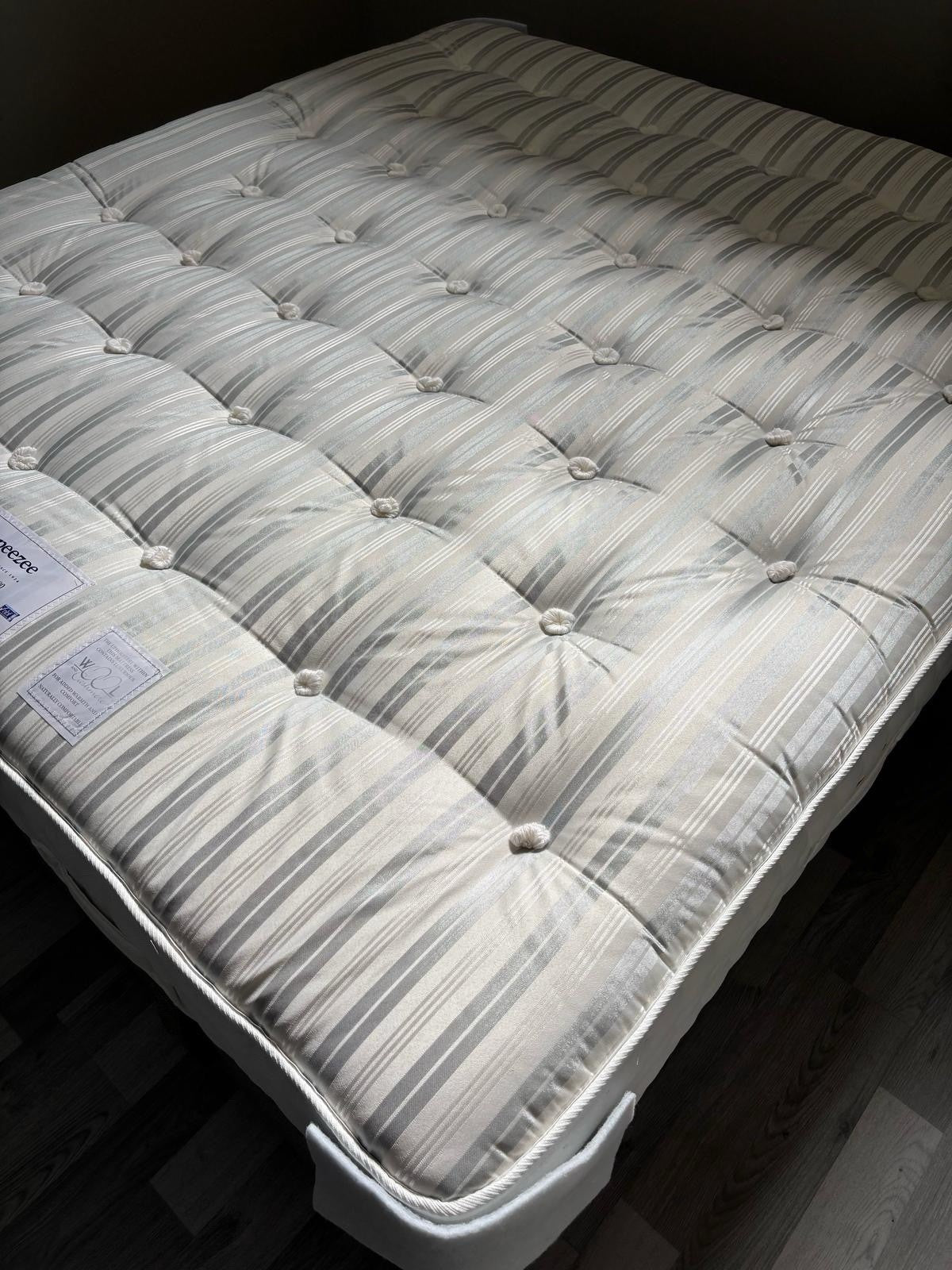 Sleepeezee Ultimate 2000 Backcare Mattress 6FT SuperKing - RRP £1399 - Home Furniture Interiors