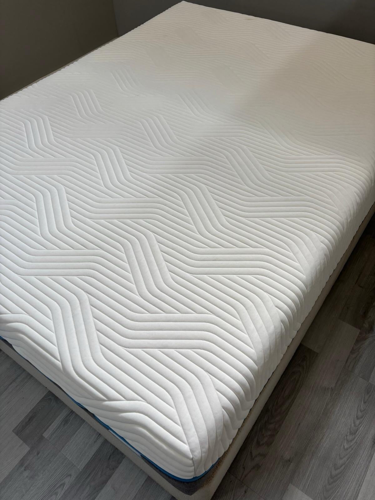 Tempur Cloud Elite Lux 4FT 6 Double Mattress RRP £2299 Best price online B - Home Furniture Interiors