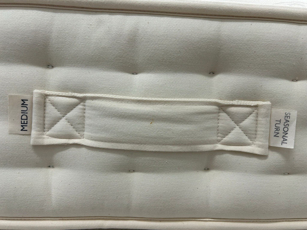 Hypnos Luxurious Earth 02 Mattress Small Double 4FT RRP £2299 Medium