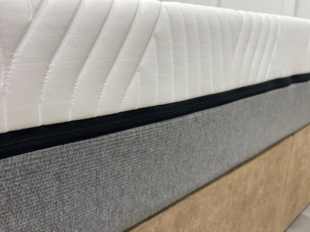 Tempur Firm Elite Black 5FT Kingsize Mattress RRP £2195 A