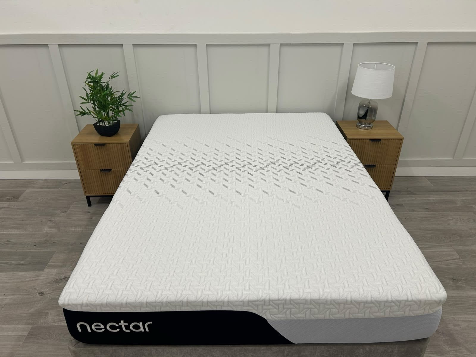 Nectar Premier Memory Foam Mattress Medium /  4FT 6 Double Firm RRP £749