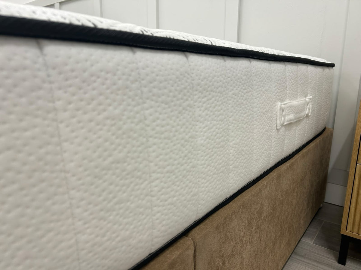 IGEL 2050i Nanotech 4FT 6 Double Mattress - RRP £1199 Firm