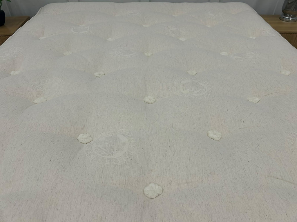 Hypnos Bespoke Crystal Mattress 5FT Kingsize - Firmer RRP £3199