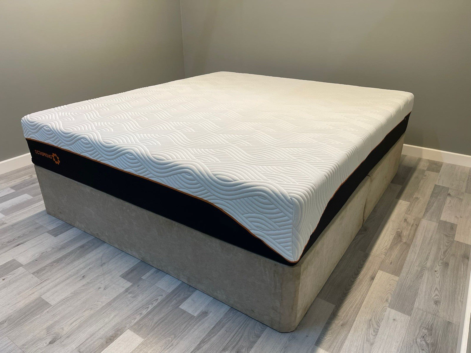 Octaspring 9500 Latex Memory Foam Mattress Super King 180cm X 200cm  £3199 - Home Furniture Interiors