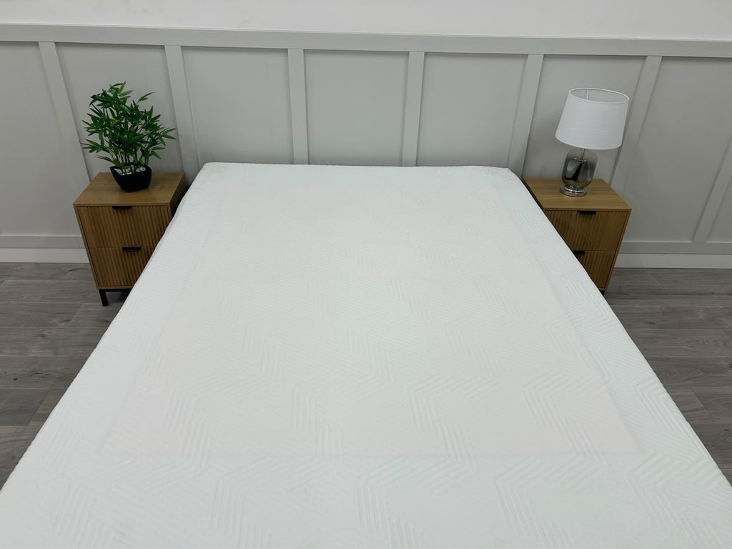 Emma Hybrid Airgrid 5FT Kingsize  Mattress RRP £1149 Medium / Soft