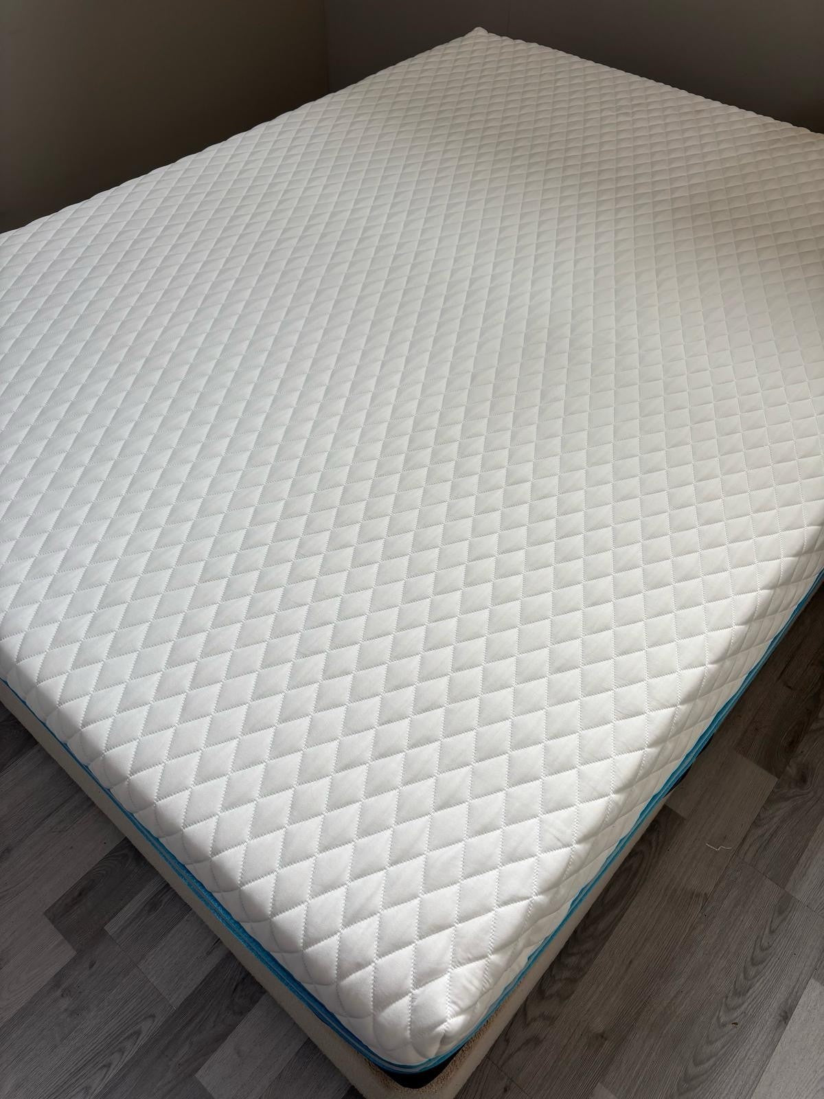 Simba Luxe New Style 5ft Kingsize Mattress - RRP £1599 - Home Furniture Interiors