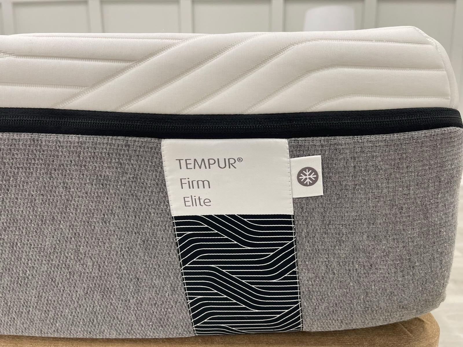 Tempur Firm Elite Black 5FT Kingsize Mattress RRP £2195 A