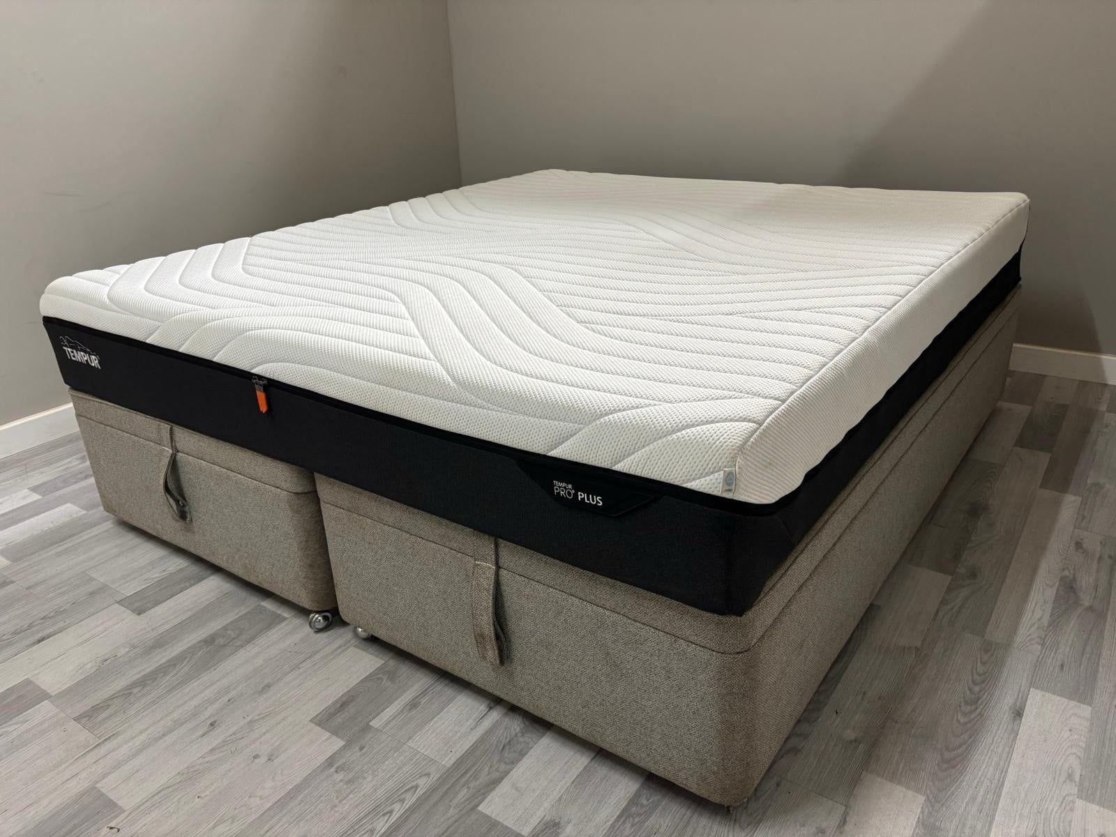 TEMPUR Pro Plus Firm 5FT Kingsize Mattress - RRP £2495 A - Home Furniture Interiors