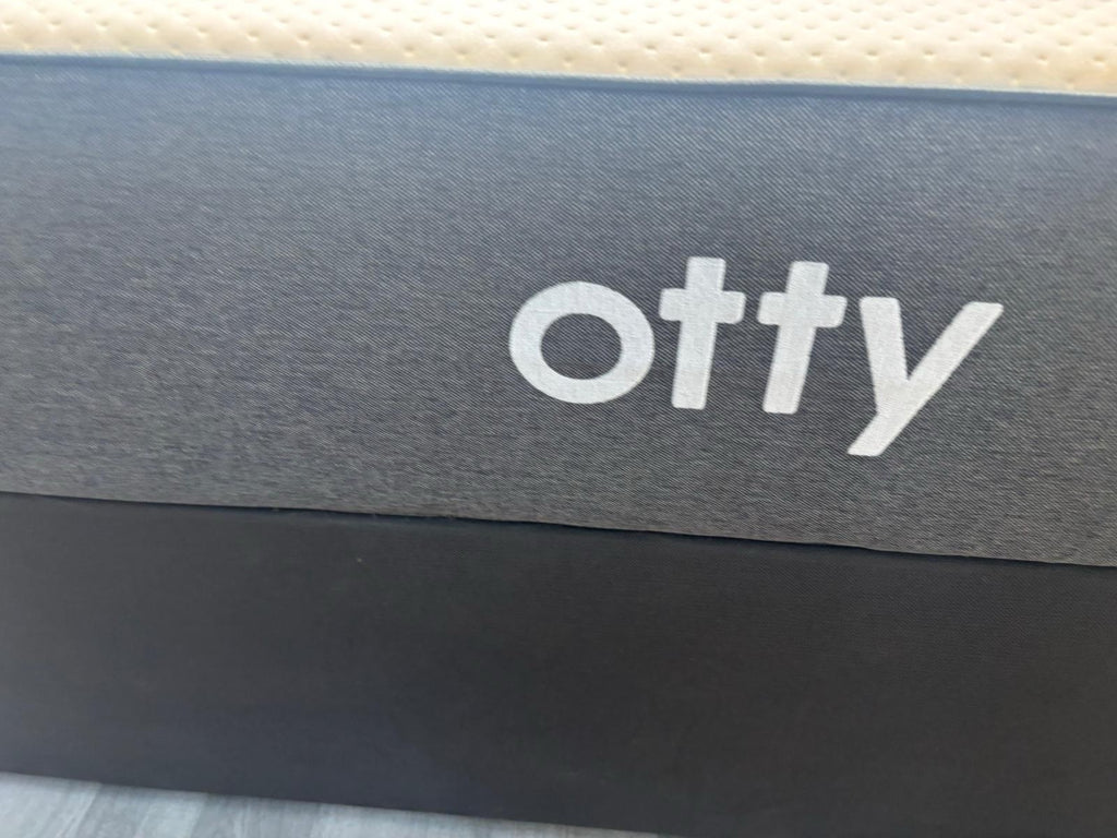 OTTY Hybrid Mattress 5FT Kingsize RRP £749 23cm Deep Medium / Firm