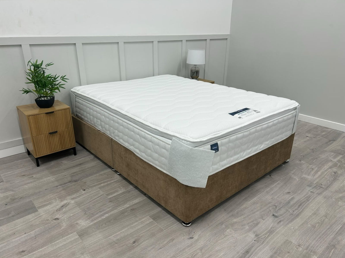 Silentnight 2000 Pocket Pillow Top Mattress 4FT 6 Double RRP £1099