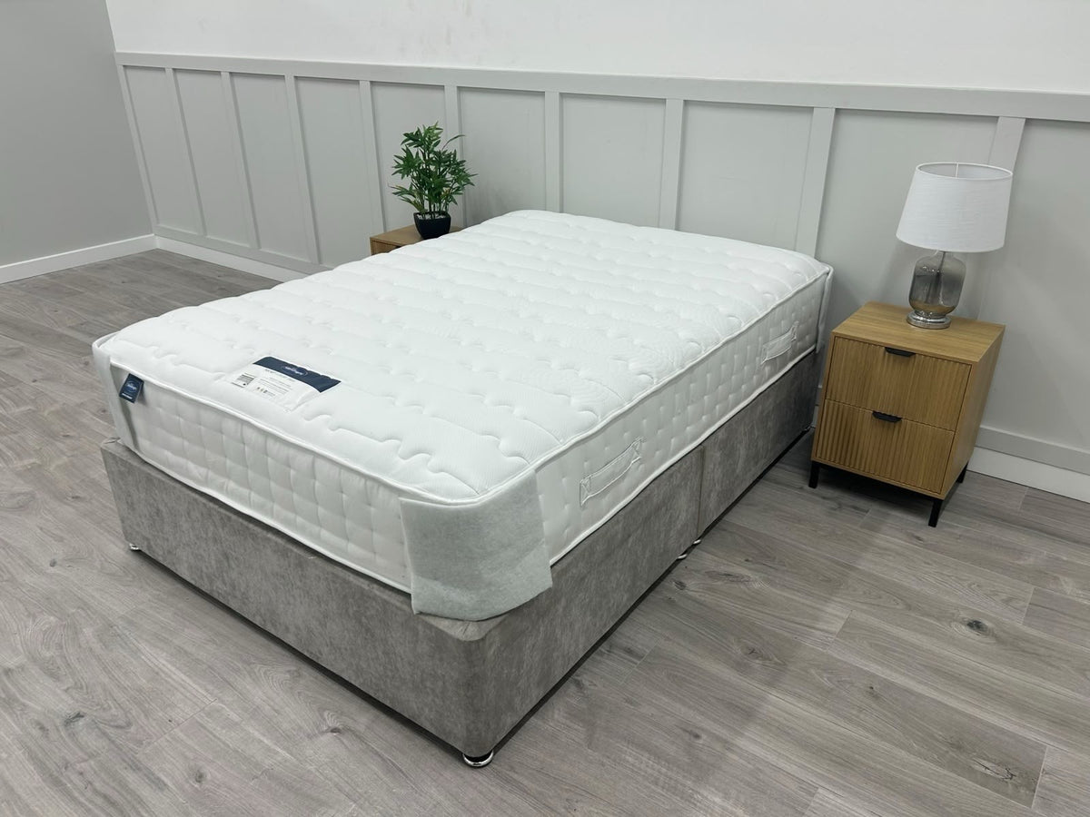 Silentnight 2800 Pocket Luxury Mattress 4FT Double RRP £995