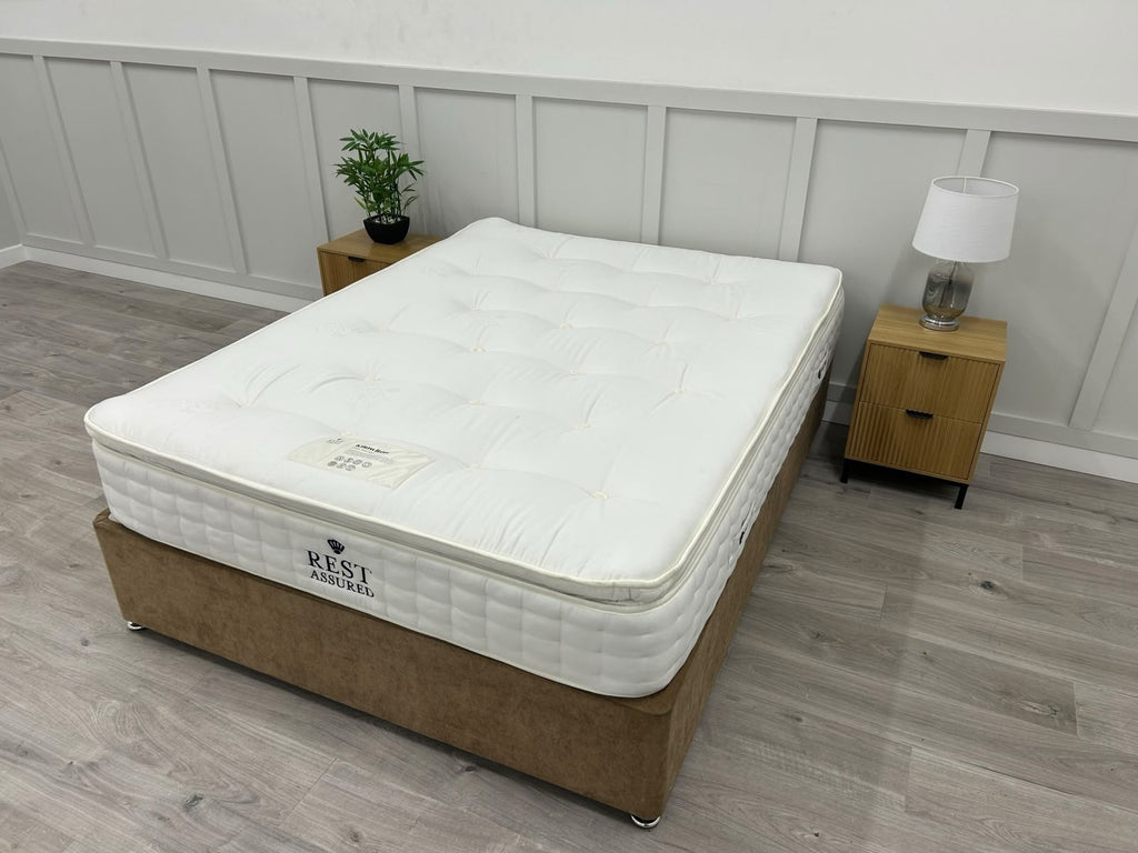 Rest Assured Knowlton 2000 Pocket Latex Pillow Top Mattress 5FT Kingsize