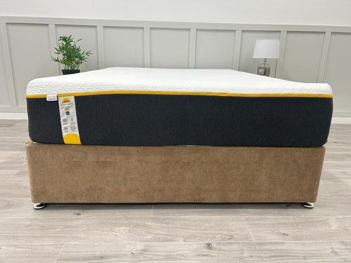 Eve pure memory luxe mattress 5FT Kingsize Medium RRP £1399