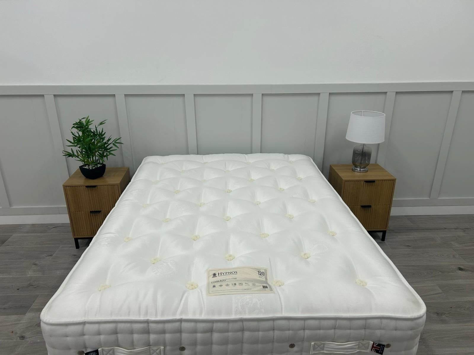 Hypnos Bespoke Emerald Mattress 4FT 6 Double with Detachable Topper RRP £4799