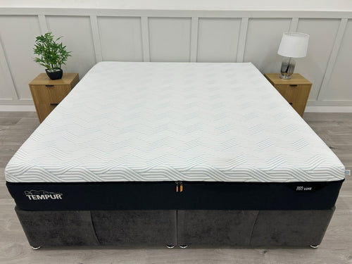 TEMPUR Pro Luxe Medium Firm 6FT Super King Mattress in white cover