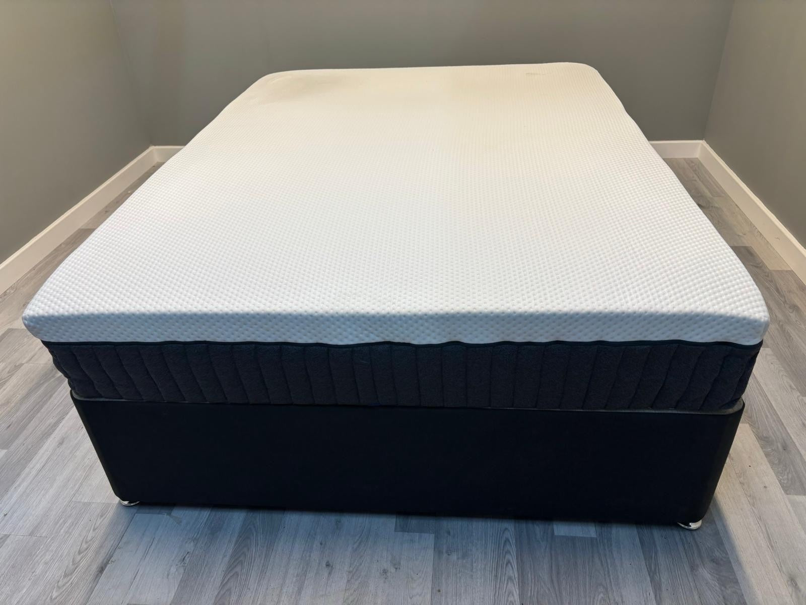 Emma Original Premium Hybrid  5FT Kingsize Mattress -  RRP £799 25cm Depth - Home Furniture Interiors