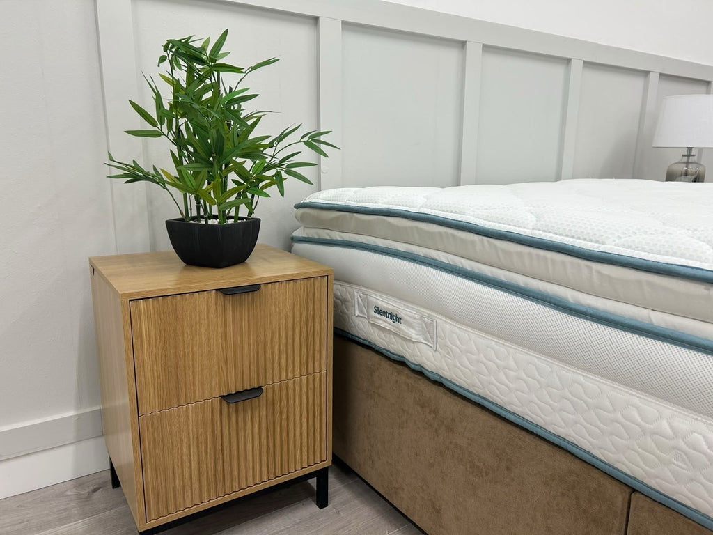 SilentnightUltraGel Cool-to-touch 2000 Pocket Mattress 5FT Kingsize RRP £1299