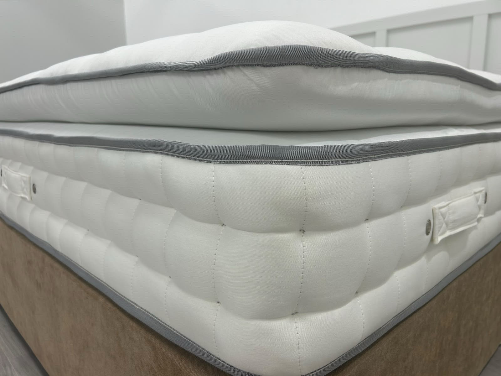 Harrison Spinks Herdwick 4250 Pocket Pillowtop 5FT Kingsize Mattress RRP £1895