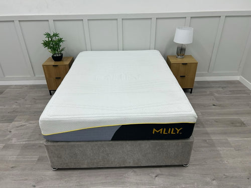 Mlily Premier 2000 Orthopedic Double Mattress in 4FT6 size, showcasing the firm surface and plush fabric top.
