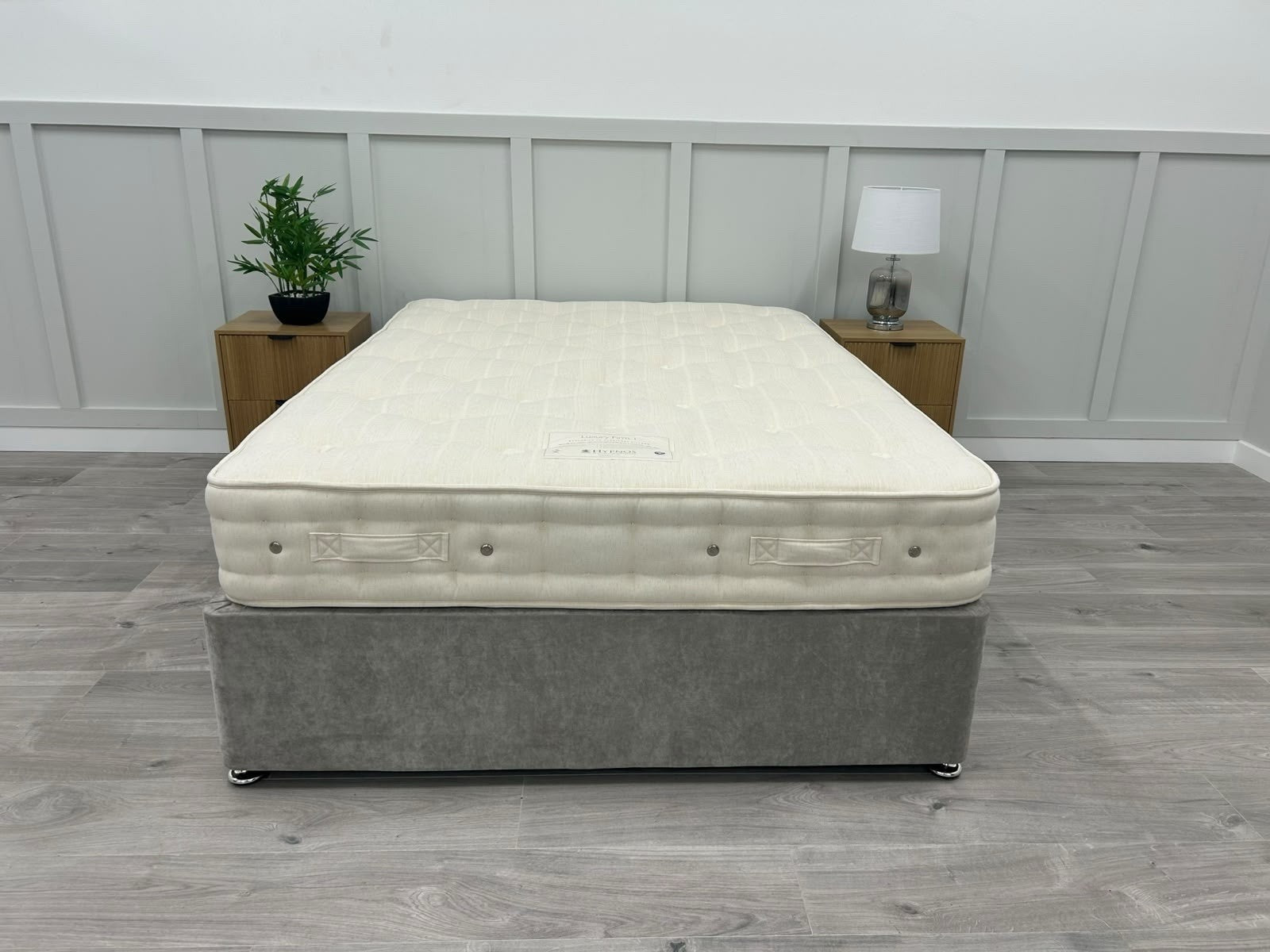 Hypnos Luxury Firm 01 Mattress 4FT 6 Double  RRP £1895