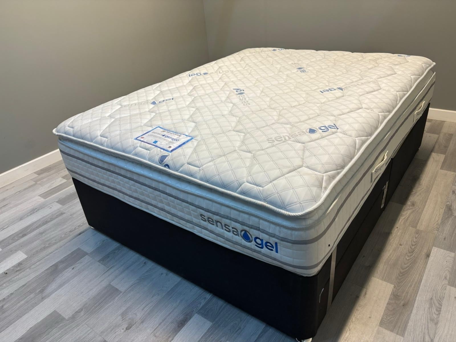 Sleepeezee SensaGel 6000 Mattress 6fT Superking RRP £2599 - Home Furniture Interiors