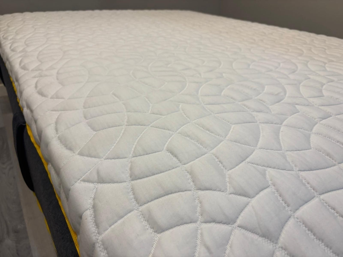 Eve Wunderflip Premium Hybrid Mattress, 5FT Kingsize - RRP £995