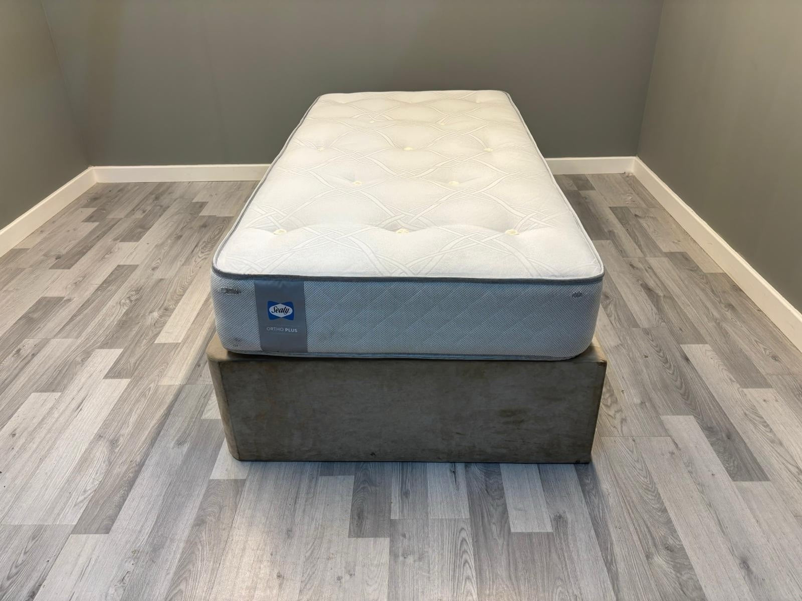 Sealy Mellbreak Ortho Plus Mattress 3FT Single RRP £519 A - Home Furniture Interiors