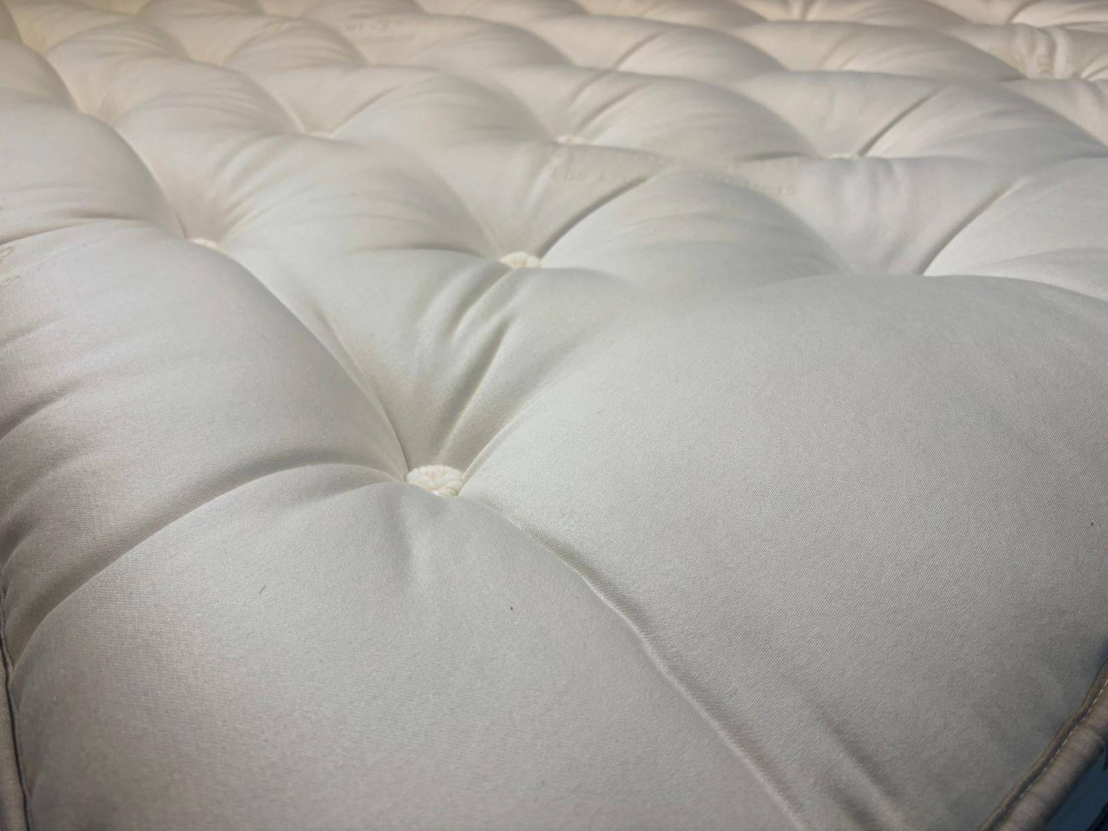 Harrison Spinks Pure Embrace Pillowtop Pocket 5FT Kingsize Mattress RRP £1699 A - Home Furniture Interiors
