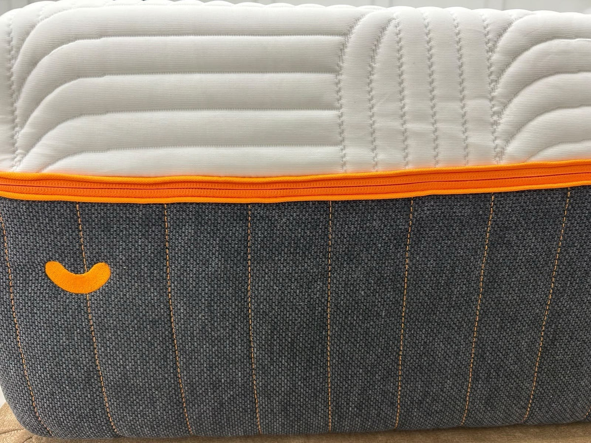 Emma Performance 30 Mattress 5FT Kingsize Mattress  - RRP £1995