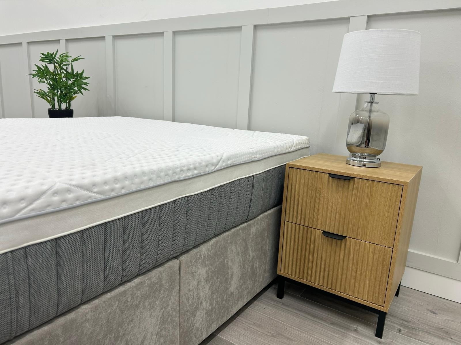Emma Mattress Smart Hybrid Deluxe Double 4FT 6 Mattress- RRP £979