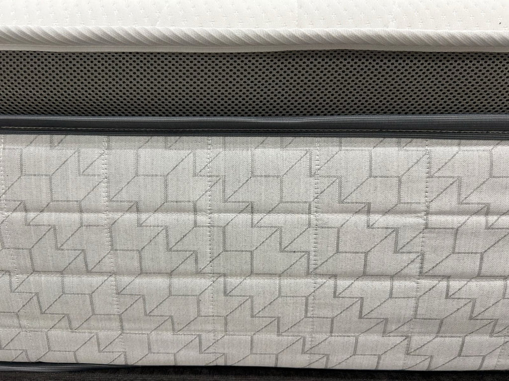 Sealy Bronte Posturepedic Mattress 3FT Single Medium RRP £1699