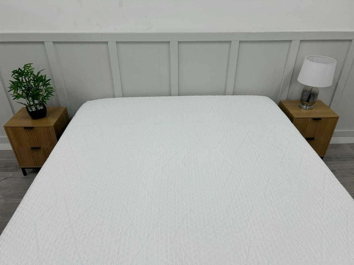 Emma Helix Deluxe Hybrid 6FT Superking Mattress RRP £1699 Medium - Home Furniture Interiors