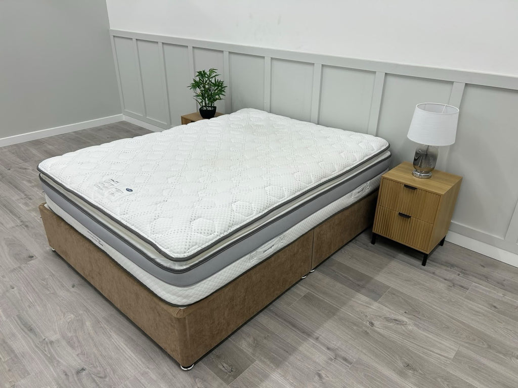 Silentnight Memory Cool 2000 Mattress 5FT Pillowtop RRP £875