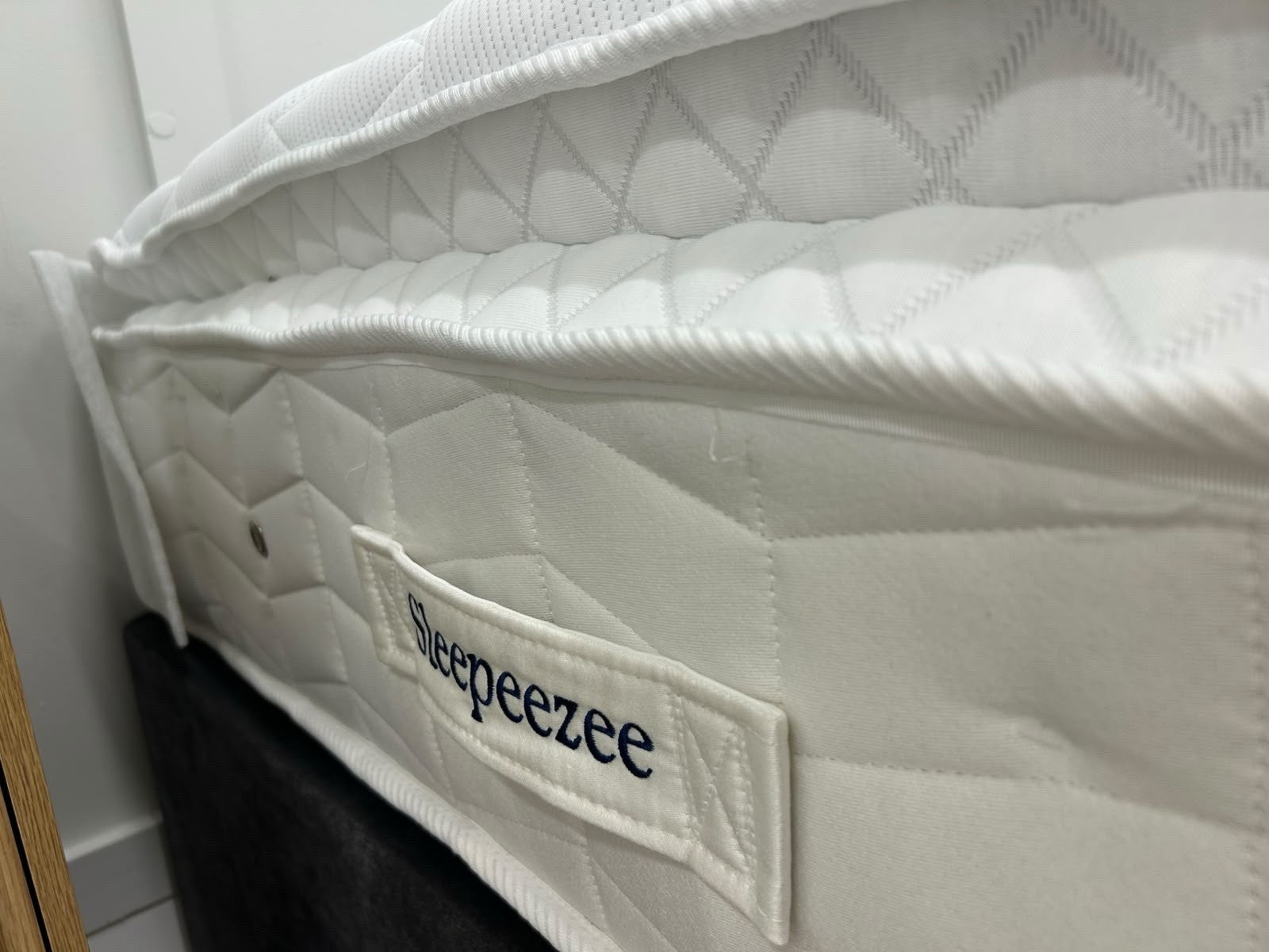 Sleepeezee Cool Rest 4500 Pocket Spring Mattress, Superking 6FT RRP £2399 Medium