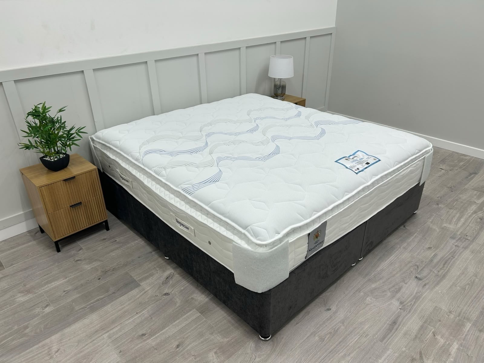 Sleepeezee Cool Rest 4500 Pocket Spring Mattress, Superking 6FT RRP £2399 Medium