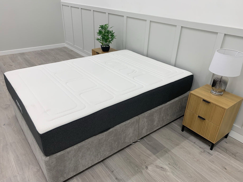 OTTY Original Hybrid Mattress 4FT 6 Double RRP £799 25cm Deep Medium / Firm