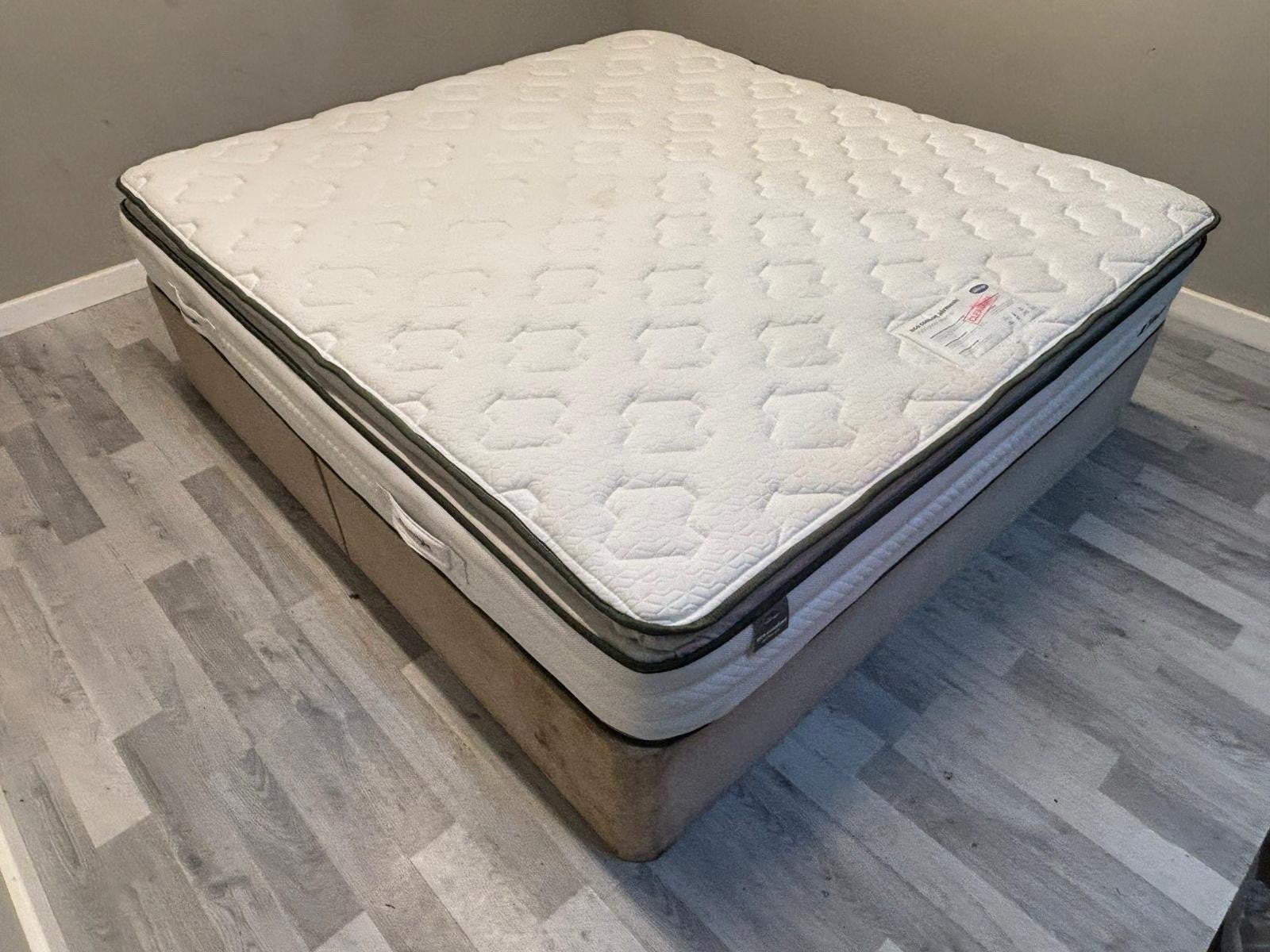 SilentnightComfort Breathe Airmesh™ 2000 Pillowtop Mattress 6FT Superking RRP