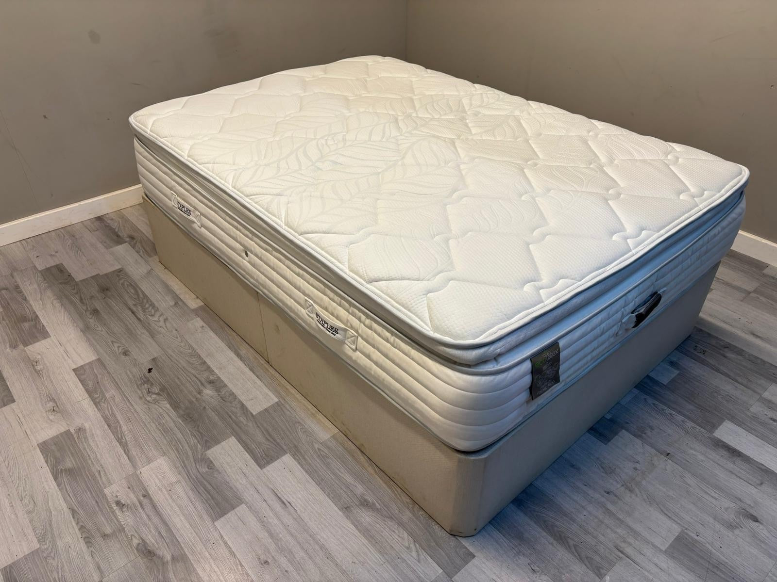 Staples and Co Refresh Eco Latex Pocket 3000 Mattress Double 4FT 6 Firm