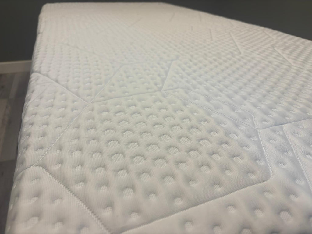 Emma Mattress Smart Hybrid Deluxe Mattress 3FT RRP £790 A - Home Furniture Interiors