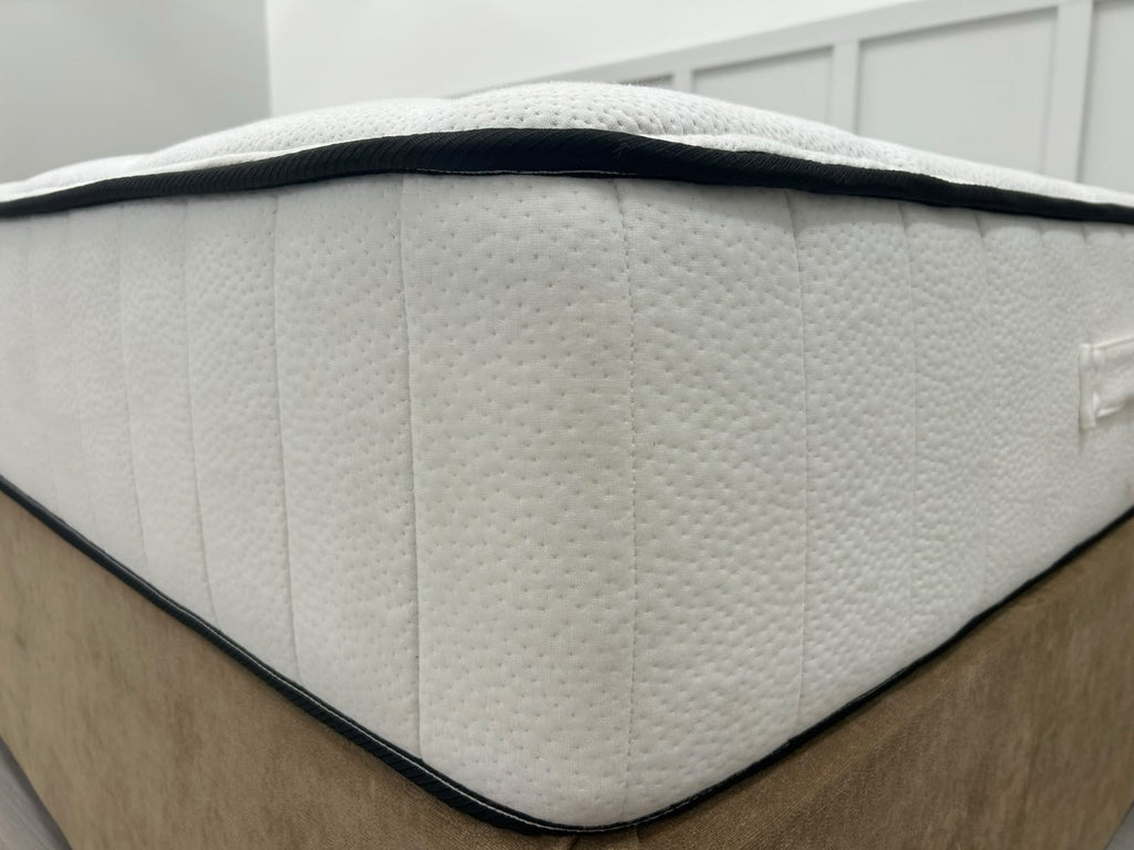 IGEL 2050i Nanotech 4FT 6 Double Mattress - RRP £1199 Firm